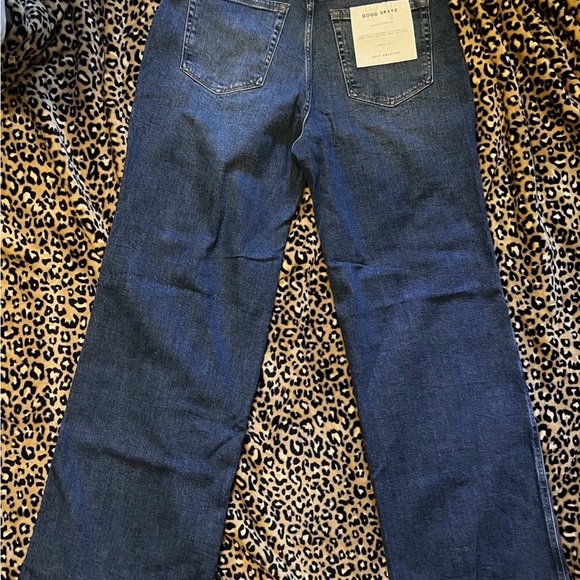 NWT Good American Women's 14
Good Skate High Rise Wide Leg
Jeans in BBBlue383 - Picture 6 of 15